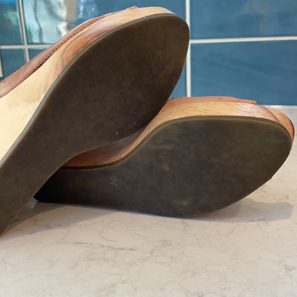 Wooden wedge peep toe shoes - Picture 5 of 5